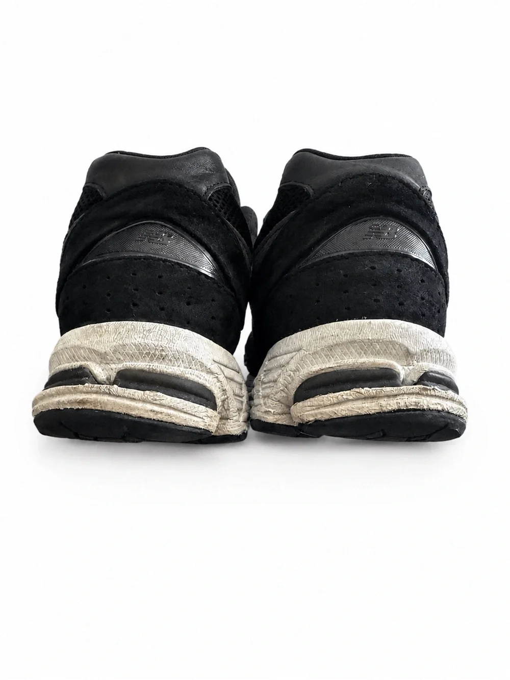 New Balance 2002R Black Gray Sneakers Men’s 10.5 No Insoles
